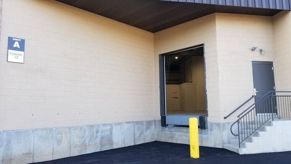 More Photos Of 145 Industrial Ave, Little Ferry Warehouse For Lease