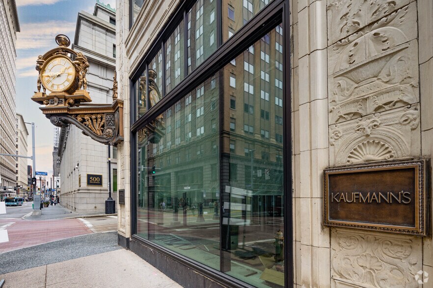 More Photos Of 434 5th Ave, Pittsburgh Apartments For Lease