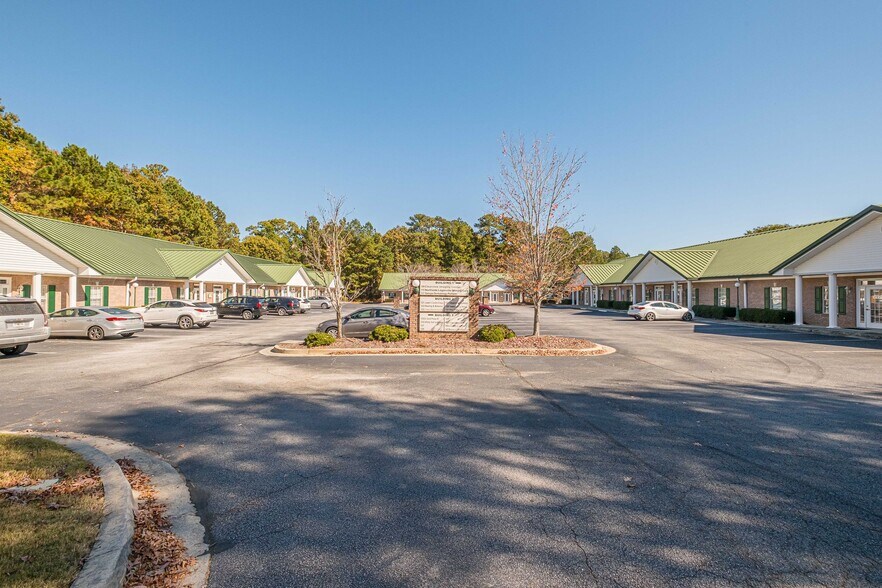 More Photos Of 131 Lee Byrd Rd, Loganville Office For Sale