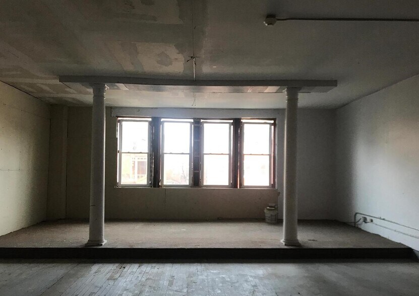 More Photos Of 3824-3830 N Broad St, Philadelphia Storefront Retail Office For Sale