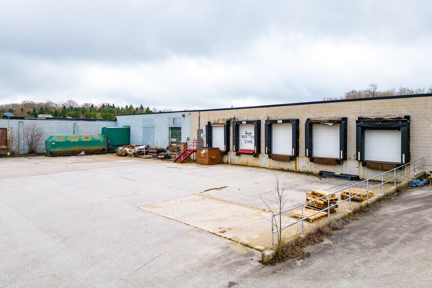 More Photos Of 2 Terra Dr, Markdale Industrial For Sale