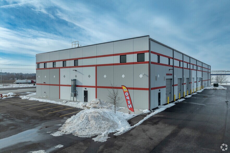 More Photos Of 70 Airport Rd, Elgin General Retail For Sale