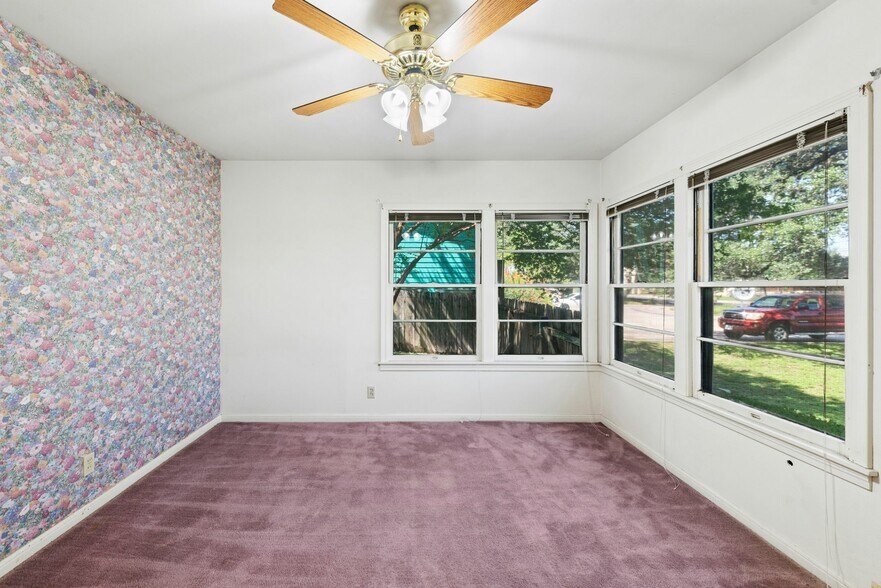 More Photos Of 6401 Menchaca Rd, Austin Flex For Sale