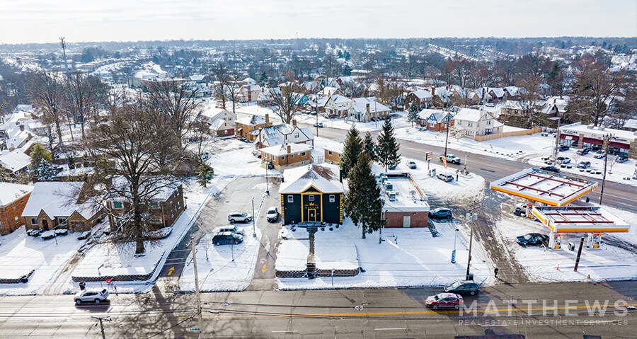 More Photos Of 3405 Werk Rd, Cincinnati Freestanding For Sale