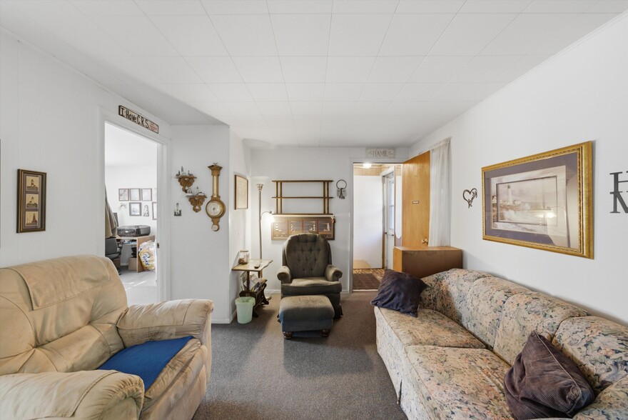 More Photos Of 34112 N Barron Blvd, Grayslake Flex For Sale