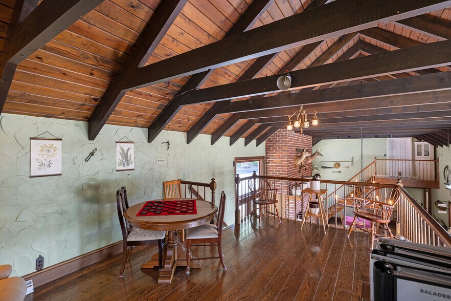 More Photos Of 40 Hospital Rd, Gettysburg Hotel For Sale
