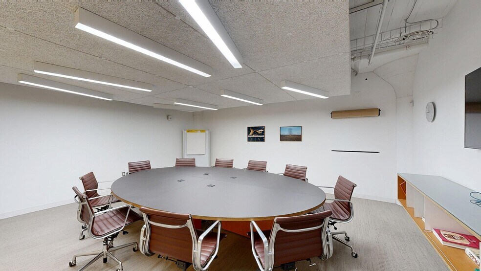 More Photos Of 31-00 47th Ave, Long Island City Coworking Space