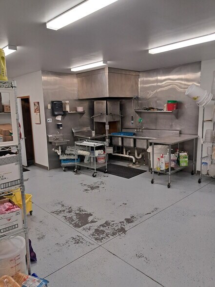 More Photos Of 7709 Main st, Siren Restaurant For Sale