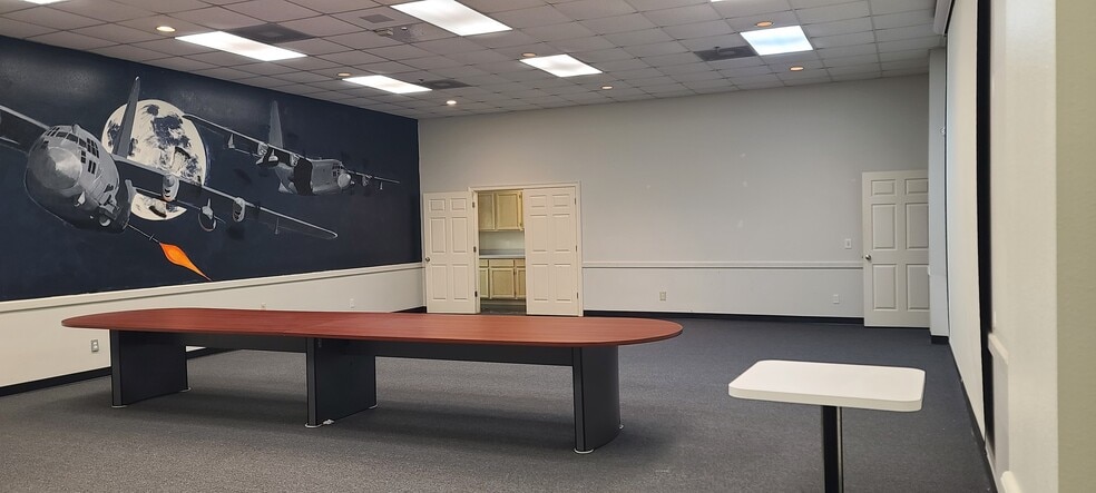 More Photos Of 96-102 Forsman Dr NW, Fort Walton Beach Office For Lease