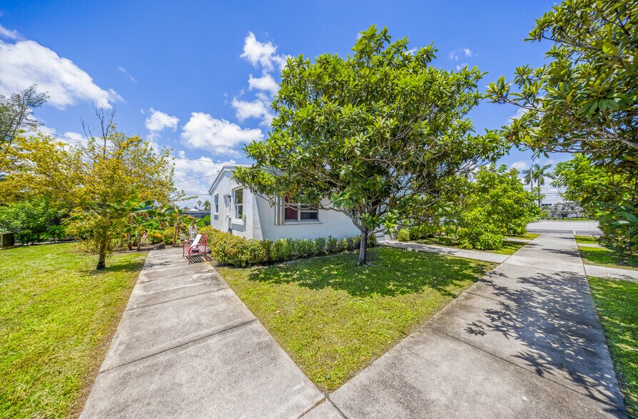 More Photos Of 3740 W Hallandale Beach Blvd, Pembroke Park Apartments For Sale