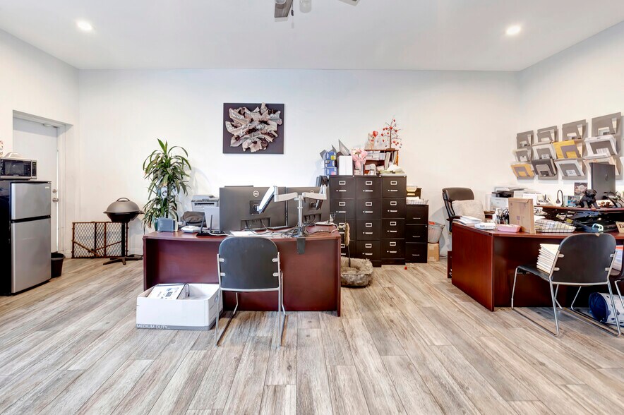 More Photos Of 1731 S Cactus Ave, Rialto Auto Dealership For Sale