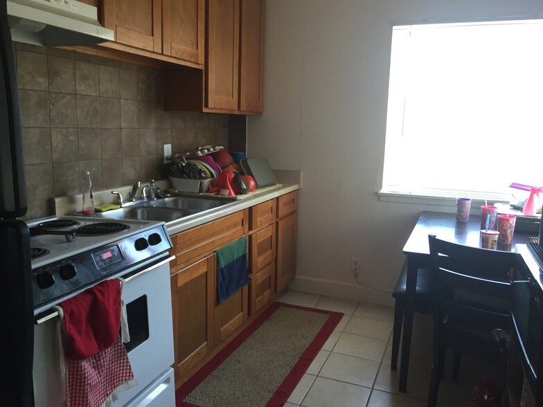 More Photos Of 6820 7th Ave, Rio Linda Apartments For Sale