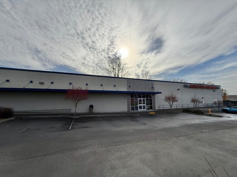 More Photos Of 8014 NE 13th Ave, Vancouver Freestanding For Sale