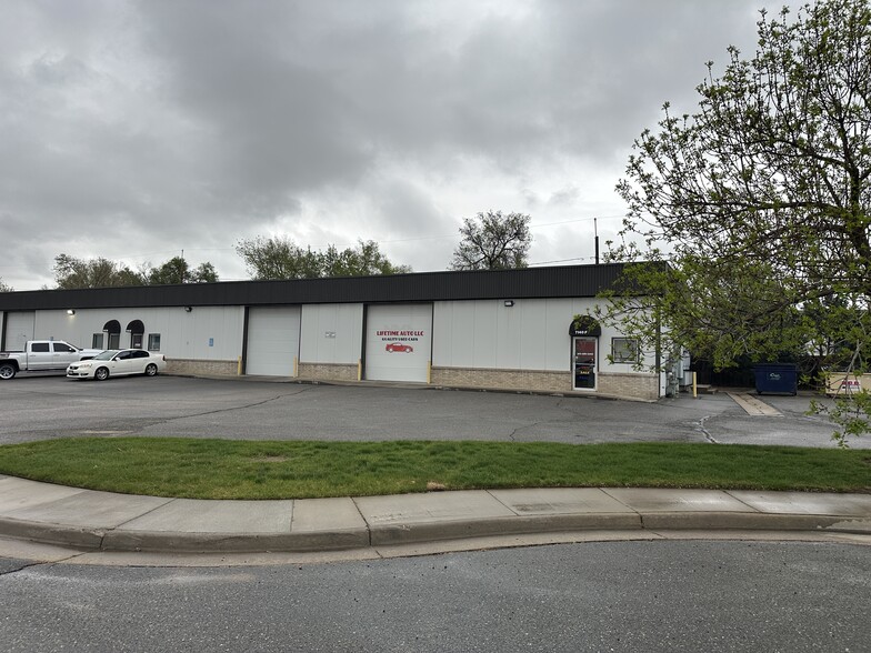 More Photos Of 7140 Ivy St, Commerce City Warehouse For Sale