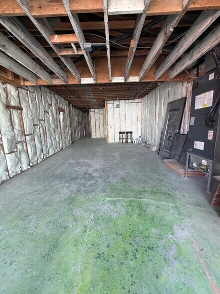 More Photos Of 1551 S Commerce St, Las Vegas Storefront For Lease