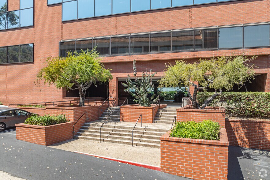 More Photos Of 3465 Camino del Rio S, San Diego Loft Creative Space For Lease