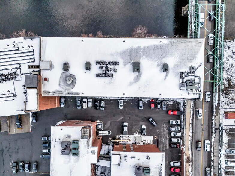 More Photos Of 1 Union St, Lawrence Office For Lease