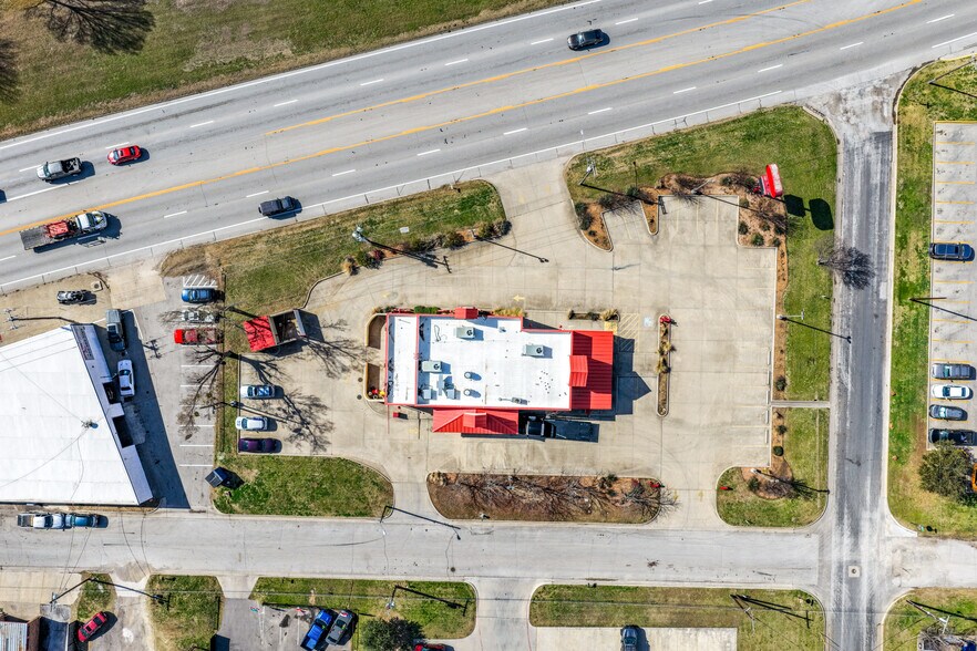 More Photos Of 1014 W Moore Ave, Terrell Restaurant For Sale