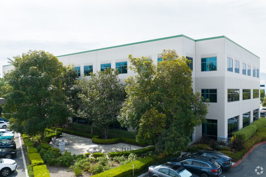 More Photos Of 355 E Rincon St, Corona Office For Lease