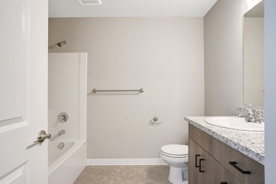 More Photos Of 354 S 8th St, Carlton Multifamily For Sale