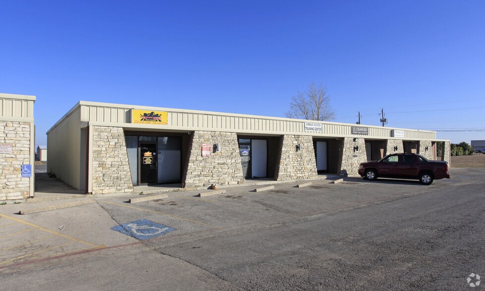 More Photos Of 2904 Trimmier Rd, Killeen Unknown For Lease