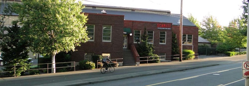 More Photos Of 2765-2775 NW Nicolai St, Portland Warehouse For Lease