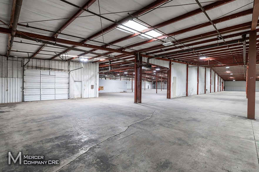 More Photos Of 6401-6409 S I 35 Service Rd, Oklahoma City Warehouse For Lease