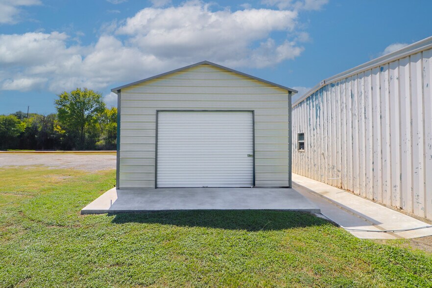 More Photos Of 415 TX-36, Caldwell Land For Sale