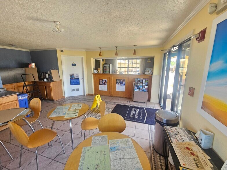 More Photos Of 143 Highway 65 S, Tallulah Hospitality For Sale