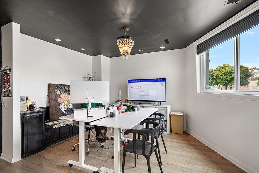 More Photos Of 22007 Woodward Ave, Ferndale Loft Creative Space For Sale