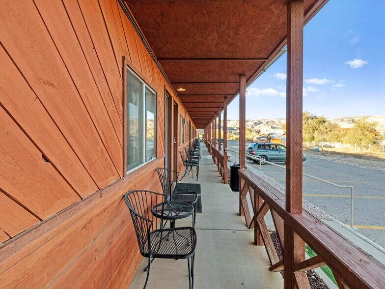 More Photos Of 475 W Main St, Escalante Hotel For Sale