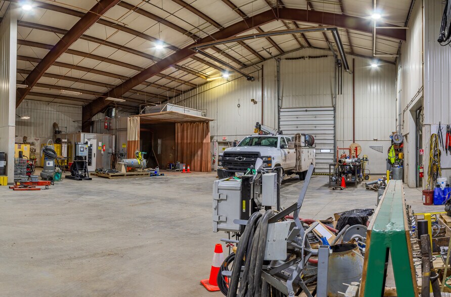 More Photos Of 3860 Helberg Dr, Helena Service For Lease