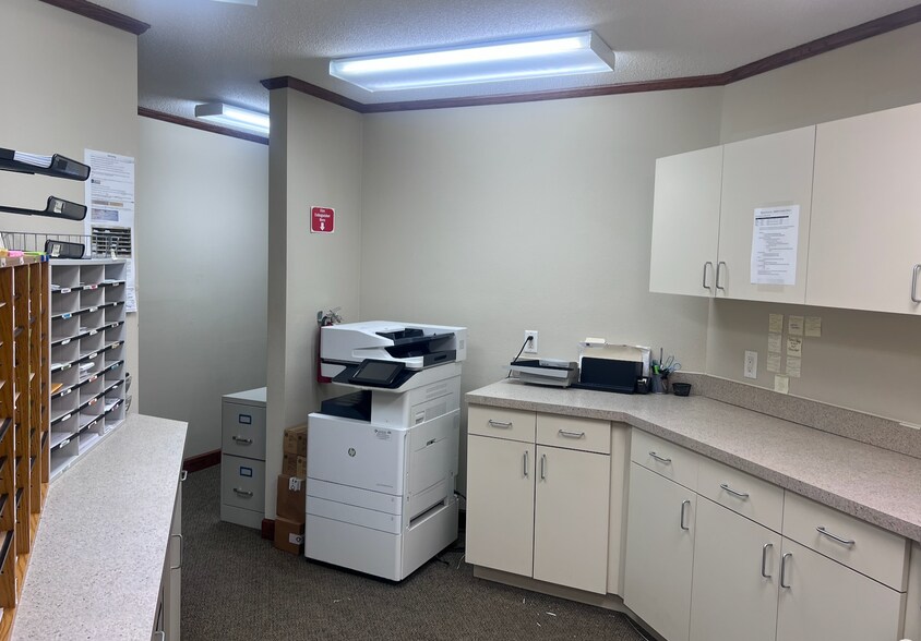 More Photos Of 680 Hehli Way, Mondovi Medical For Sale