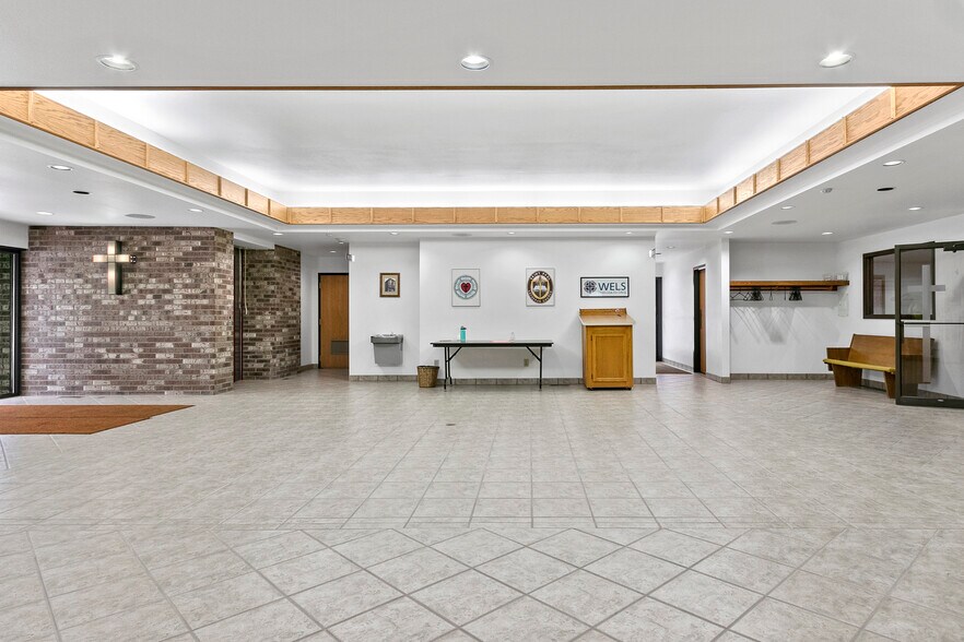 More Photos Of 301 S Chestnut Ave, Oconto Falls Religious Facility For Sale