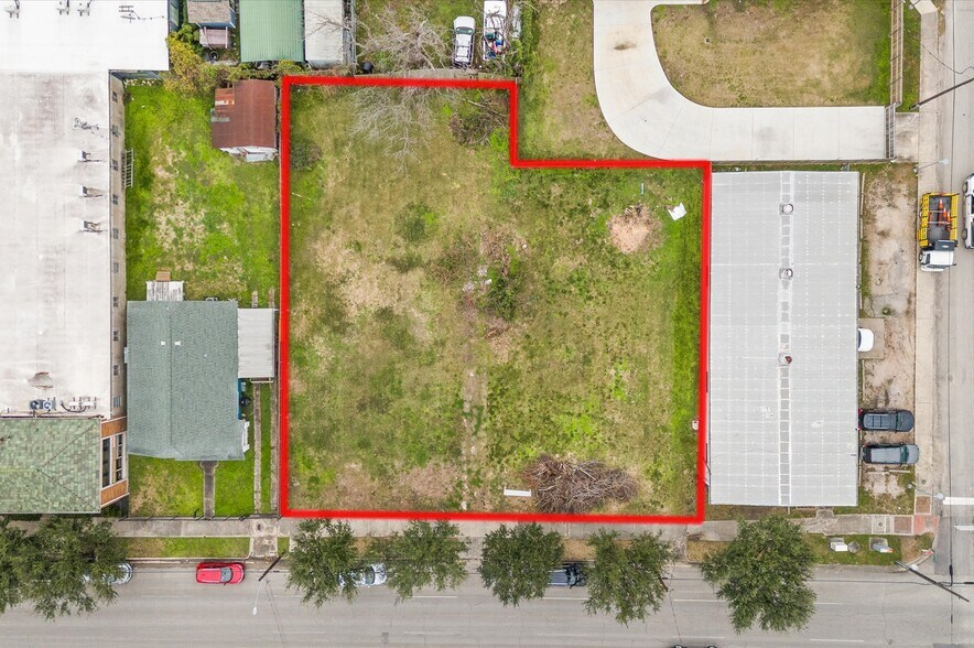 More Photos Of 6 & 10 Sampson, Houston Land For Sale