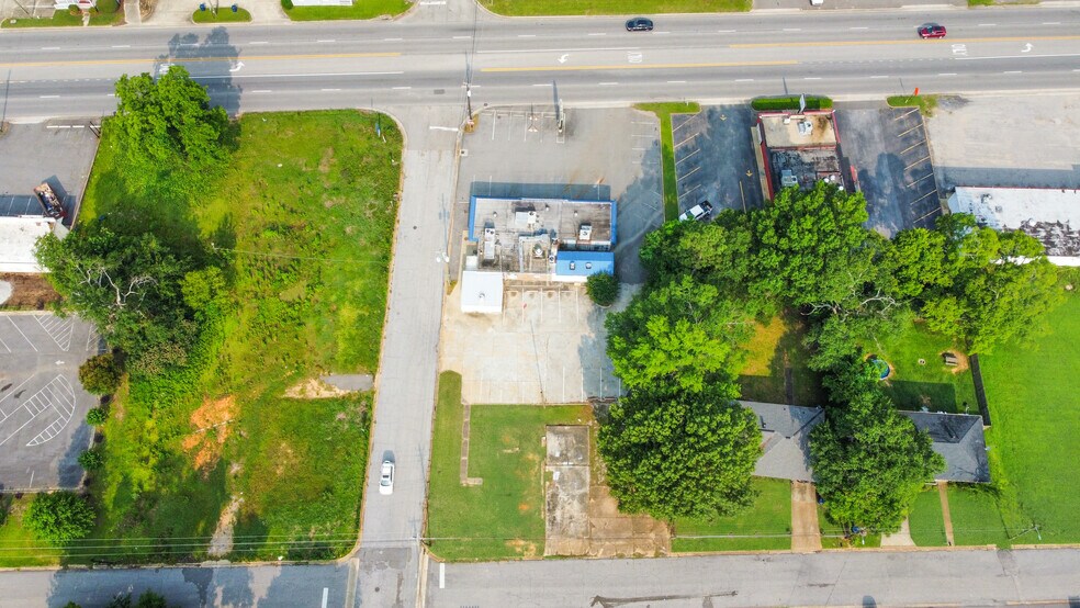 More Photos Of 2701 Lurleen B Wallace Blvd, Northport Restaurant For Lease