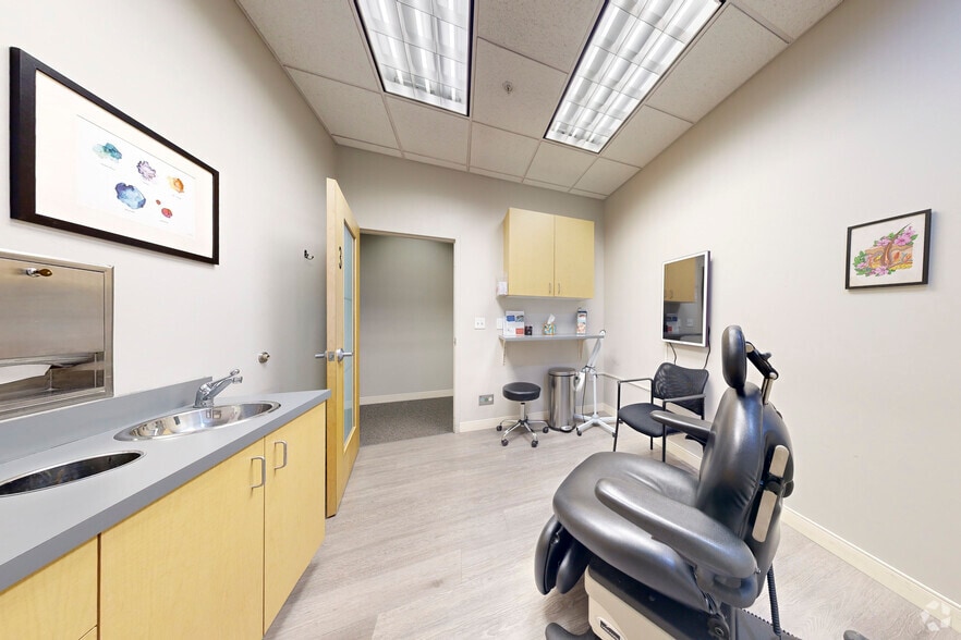 More Photos Of 905 W 124th Ave, Westminster Medical For Lease