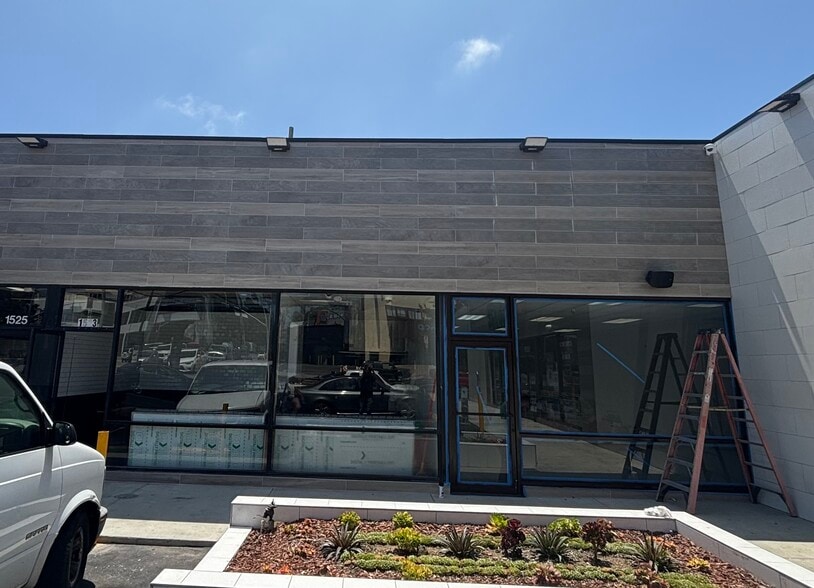 Primary Photo Of 1519-1525 S Bundy Dr, Los Angeles Storefront For Lease
