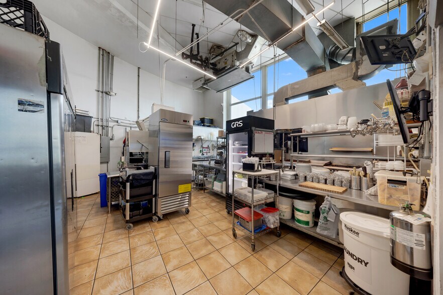 More Photos Of 5445 Collins Ave, Miami Beach Apartments For Sale