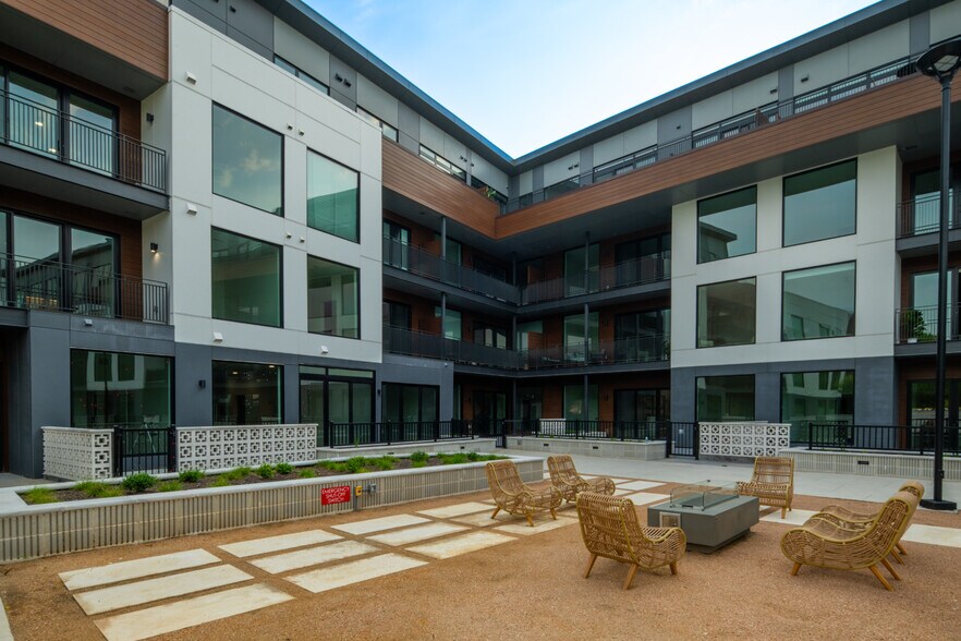 More Photos Of 2209 S First St, Austin Apartments For Sale