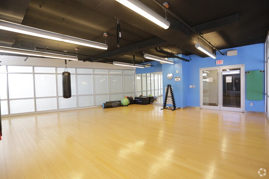 More Photos Of 1400 Irving St NW, Washington Apartments For Lease
