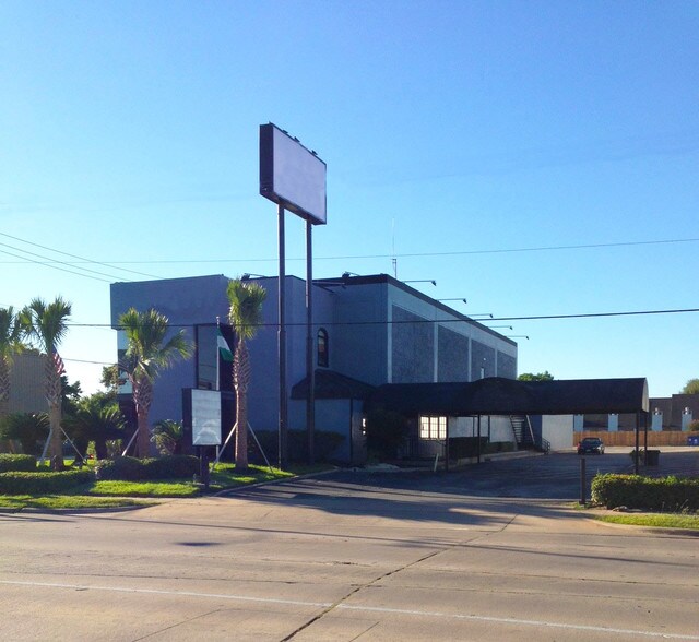 More Photos Of 6213 Richmond Ave, Houston Restaurant For Lease