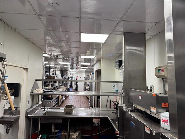 More Photos Of 3535 Walters Rd, Syracuse Restaurant For Sale