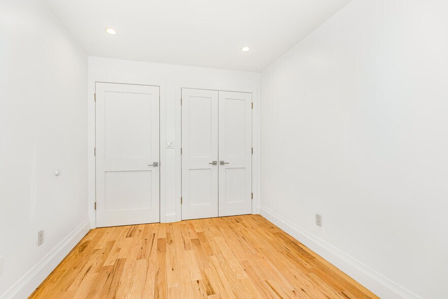 More Photos Of 11A Arlington Pl, Brooklyn Apartments For Sale