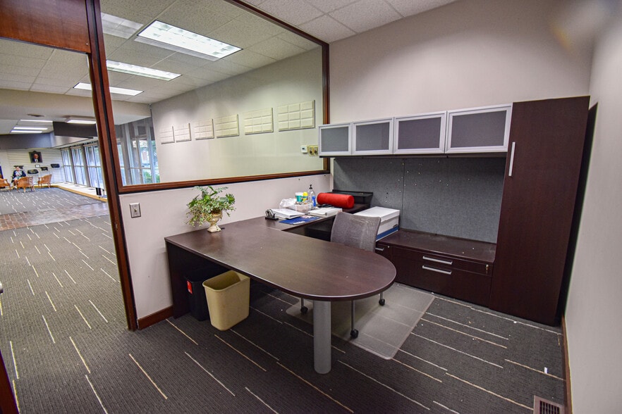 More Photos Of , Tuscaloosa Unknown For Sale