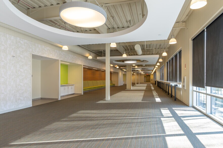 More Photos Of 4700 N Hanley Rd, Berkeley Office For Lease