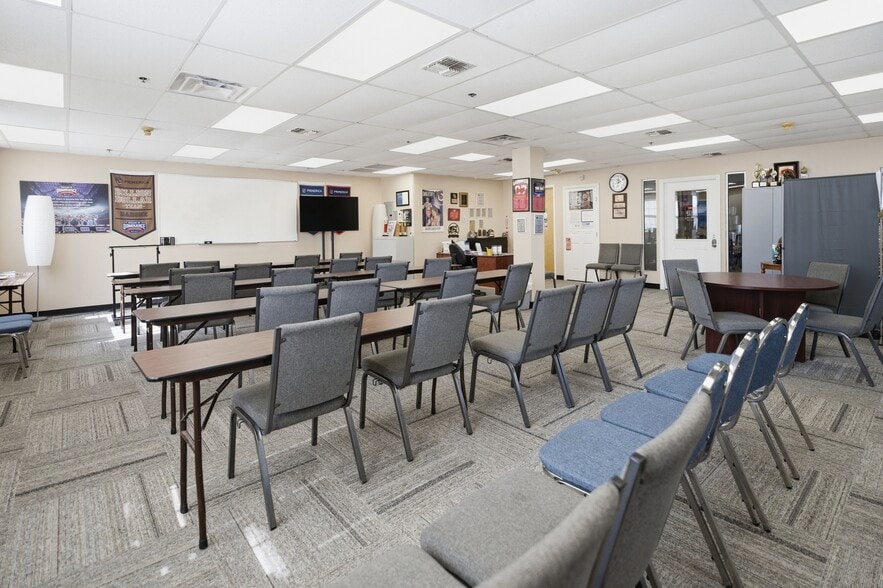 More Photos Of 475 E Main St, Patchogue Medical For Sale