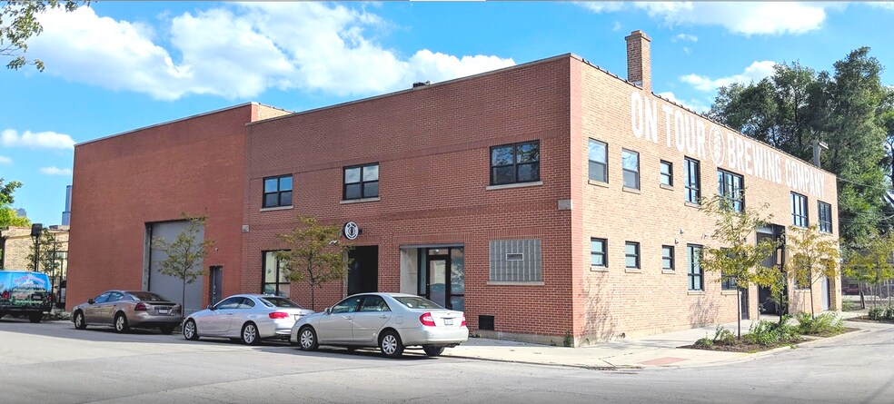 Primary Photo Of 1725 W Hubbard St, Chicago Showroom For Sale