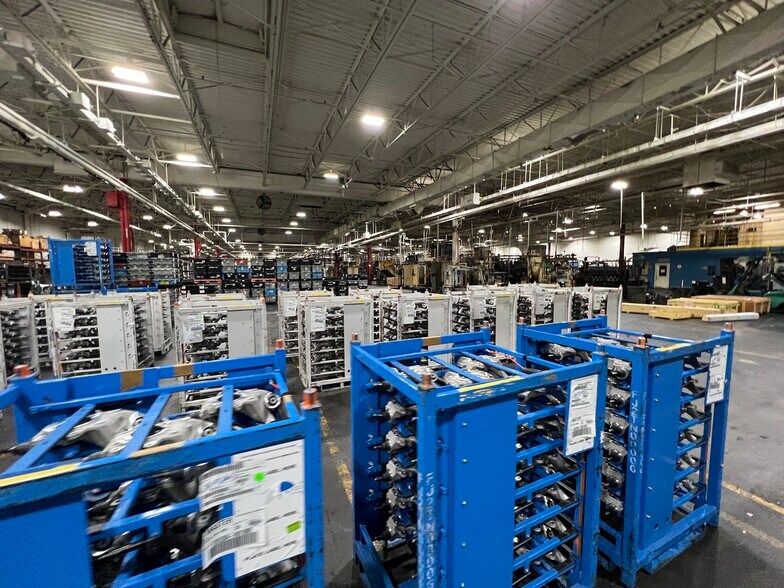 More Photos Of 1641 Thompson Rd, Hartselle Manufacturing For Sale