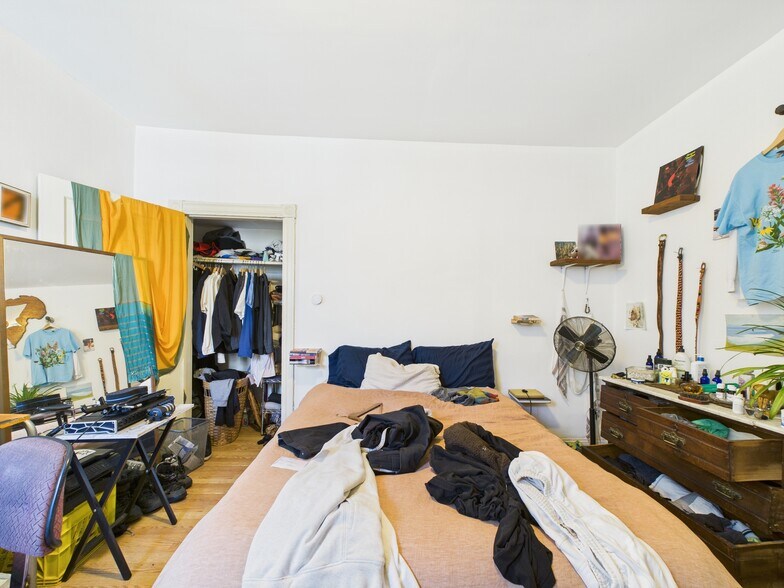 More Photos Of 4712-4714 Woodland Ave, Philadelphia Apartments For Sale